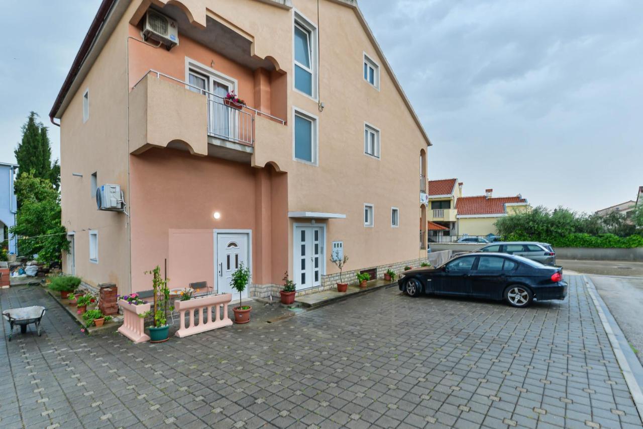Borik Pedic Appartement *
